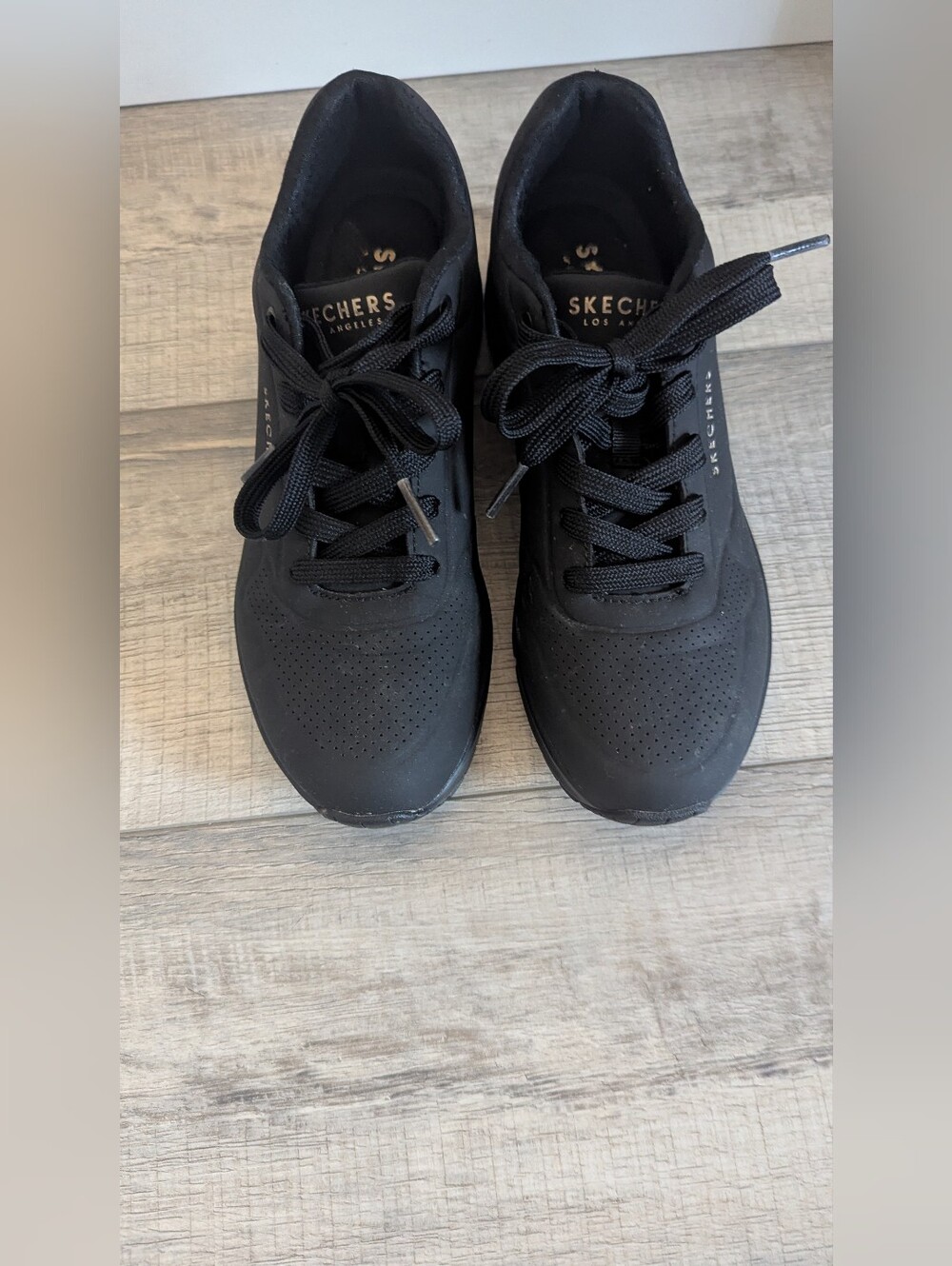 Skechers Los Angeles Black Memory Foam Sneakers Size 8.5